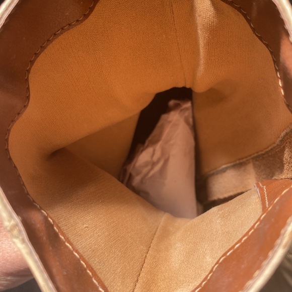 Vintage tan leather booties. Made in Brazil. Size 8B. Bra. 37. EUR. 39. - Picture 12 of 15